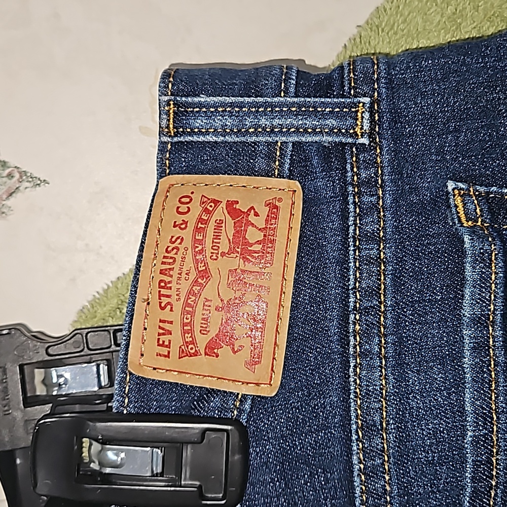 Levi Jean Capri